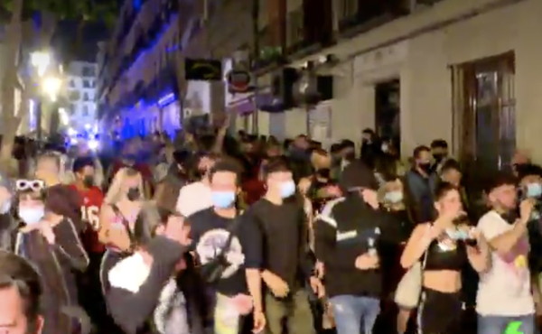 In Spagna è finito lo stato d’emergenza. Scoppia la festa a Madrid e Barcellona