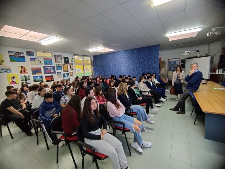 Il benessere ginecologico spiegato agli studenti dell’IC “Francesco Petrarca” di Catania