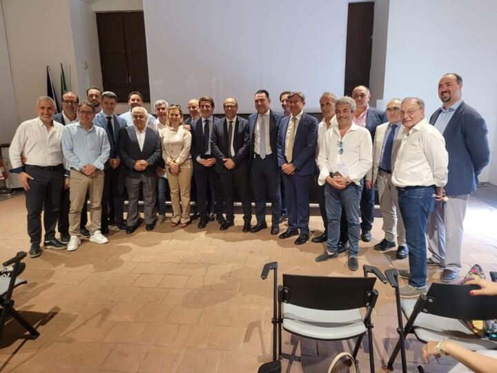 Sottoscritto dal sindaco di Gravina l’atto costitutivo del FUA Presto importanti progetti per Gravina