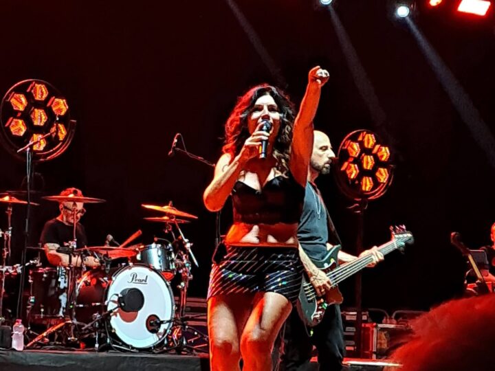 Santa Margherita di Belìce, Piazza Matteotti gremita per il concerto di Giusy Ferreri