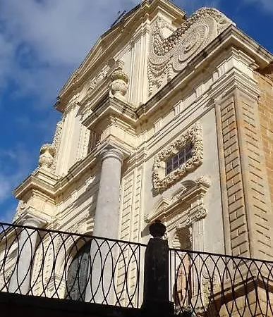Un “Cammino di San Giacomo” in Sicilia per riscoprire, tra fede e natura, ruralità tradizionale, distese di grano e zone di pascolo il “Pane del pellegrino”
