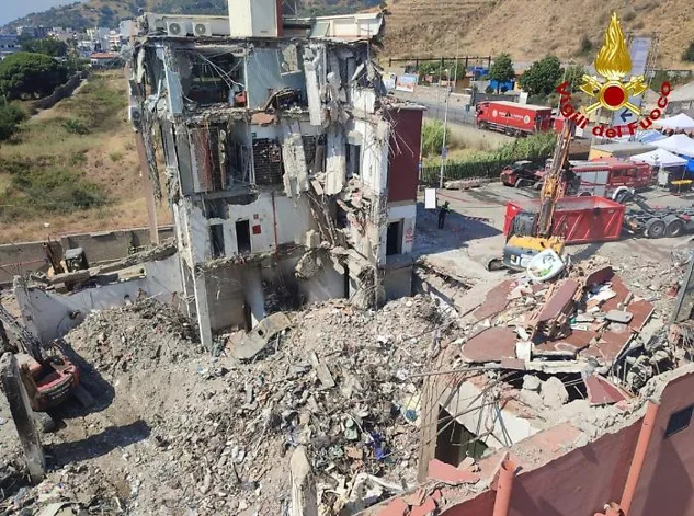 Crollo di Messina, c’è l’ipotesi del cemento depotenziato